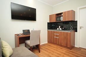 Hotel Attaché