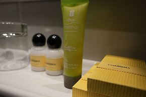 Hotel Attaché