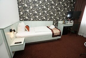 Hotel Attaché