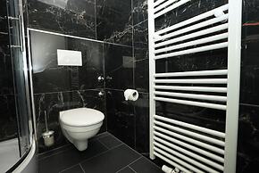 Hotel Attaché
