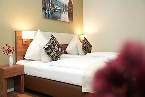 Hotel Attaché