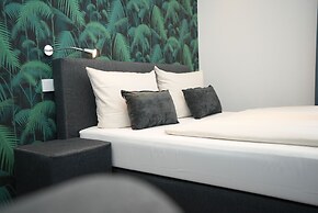 Hotel Attaché