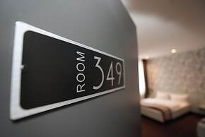 Hotel Attaché