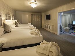 Treacys Oakwood Hotel