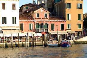 Hotel Canal