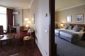 The Bayview Hotel