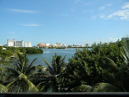 Hotel Imperial Laguna Faranda