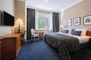 Apollofirst Boutique Hotel