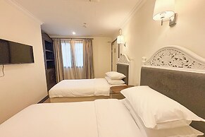 iNN at Temple St by Q Loft