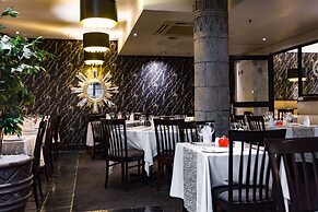 Cape Town Lodge Hotel