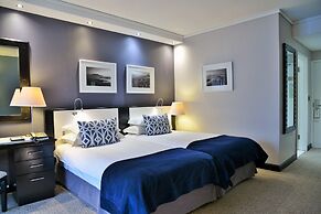 The Commodore Hotel