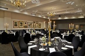 The Commodore Hotel