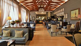 The Commodore Hotel