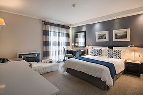 The Commodore Hotel