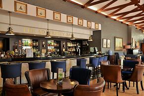 The Commodore Hotel