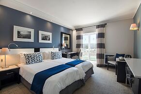 The Commodore Hotel