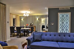 The Commodore Hotel