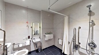 DoubleTree by Hilton London Angel Kings Cross