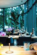 Cresta Palace