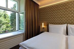 Cresta Palace