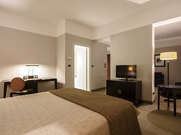 Fly On Hotel