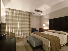 Fly On Hotel