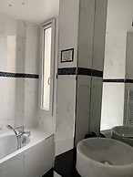 Hotel Riviera Elysées