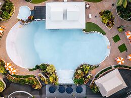 Novotel Cairns Oasis Resort