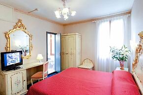 Hotel Diana