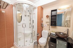 Heliotrope Hotels