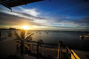 Seven Crown La Paz Malecon