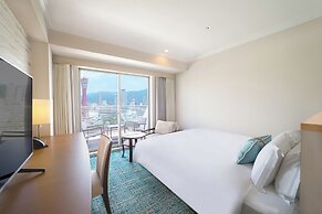 Kobe MerikenPark Oriental Hotel