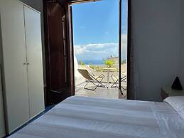 Hotel Holiday