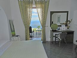 Hotel Holiday