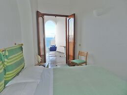 Hotel Holiday