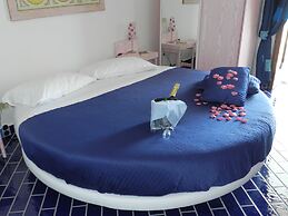 Hotel Holiday