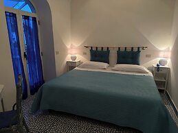 Hotel Holiday