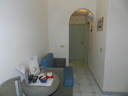 Hotel Holiday