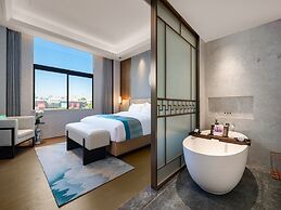 Dong Fang Hotel Guangzhou