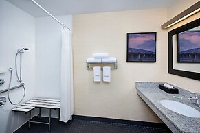 Fairfield Inn & Suites by Marriott Ottawa Kanata