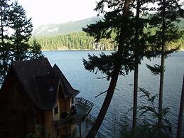 Desolation Resort
