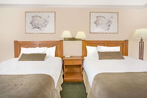Howard Johnson by Wyndham Downtown Kamloops