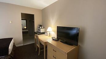 Howard Johnson by Wyndham Downtown Kamloops