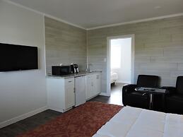 Almo Court Motel