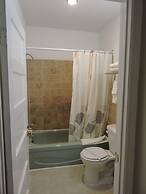 Almo Court Motel