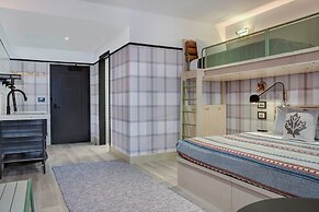 Moxy Banff