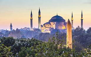 Artefes Hotel Old City
