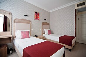 Artefes Hotel Old City
