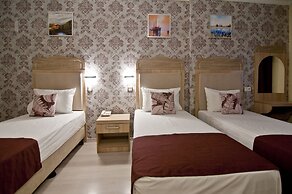 Artefes Hotel Old City
