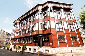 Artefes Hotel Old City